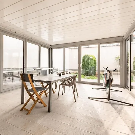 Renovated With Garden & Veranda!